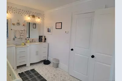 9 Floral Lane, Saint James, NY 11780 - Photo 15