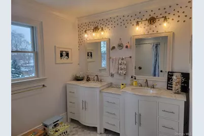 9 Floral Lane, Saint James, NY 11780 - Photo 13