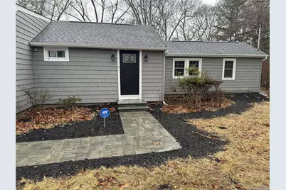 4 Oak Lane, Coram, NY 11727 - Photo 1