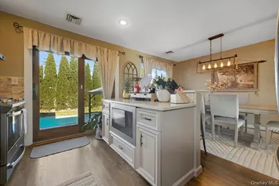 1356 Blue Spruce Lane, Wantagh, NY 11793 - Photo 15