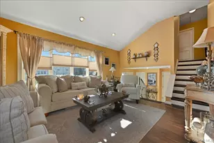 1356 Blue Spruce Ln, Wantagh, NY 11793 - Photo 7