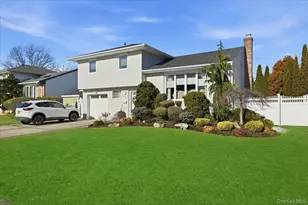 1356 Blue Spruce Ln, Wantagh, NY 11793 - Photo 3