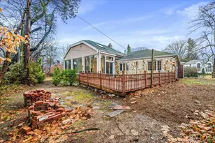 18 Locust Dr, Great Neck, NY 11021 - Photo 23