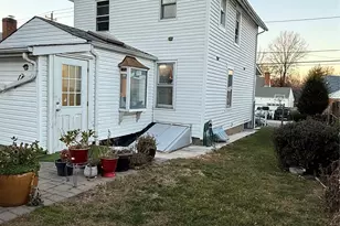 53 Valentine St, Glen Cove, NY 11542 - Photo 5