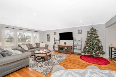 3738 Regent Lane, Wantagh, NY 11793 - Photo 3