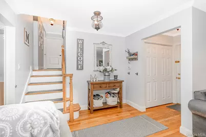 3738 Regent Lane, Wantagh, NY 11793 - Photo 7