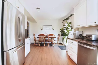 5 Wintergreen Drive, Coram, NY 11727 - Photo 7