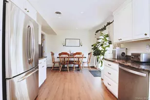 5 Wintergreen Dr, Coram, NY 11727 - Photo 7