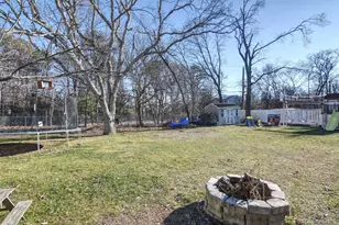 5 Wintergreen Dr, Coram, NY 11727 - Photo 21