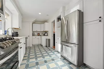 109 Longworth Avenue, Woodmere, NY 11598 - Photo 15