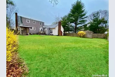 117 Blydenburg Avenue, Smithtown, NY 11787 - Photo 19