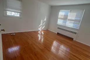 117 Blydenburg Ave, Smithtown, NY 11787 - Photo 9