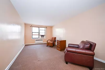 33-26 92 Street #4X, Jackson Heights, NY 11372 - Photo 5