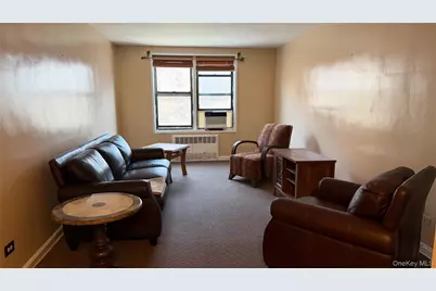 33-26 92 Street #4X, Jackson Heights, NY 11372 - Photo 3