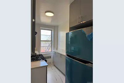 222-89 Braddock Avenue #3-E, Bellerose, NY 11428 - Photo 5