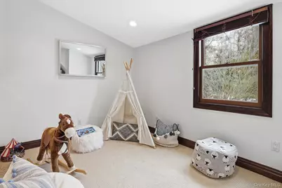 276 Quaker Road, Chappaqua, NY 10514 - Photo 37