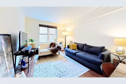 73-12 35th Avenue #D43, Jackson Heights, NY 11372 - Photo 3