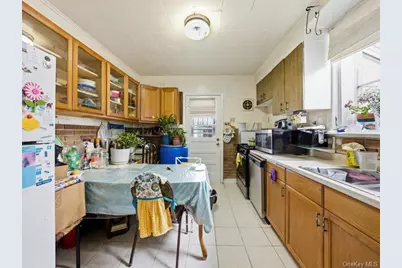 3330 Eastchester Road, Bronx, NY 10469 - Photo 27