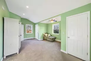 52 Manhasset Dr, Mastic Beach, NY 11951 - Photo 21