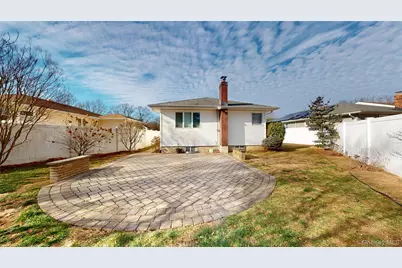 8 Pleasant Avenue, Farmingdale, NY 11735 - Photo 19