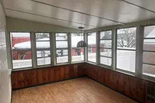 1041 Mosefan St, Franklin Square, NY 11010 - Photo 21