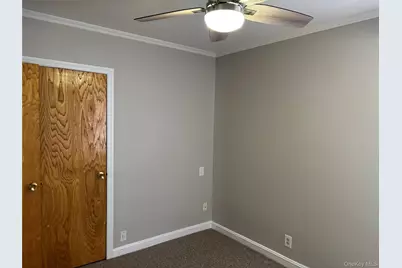 1041 Mosefan Street, Franklin Square, NY 11010 - Photo 15