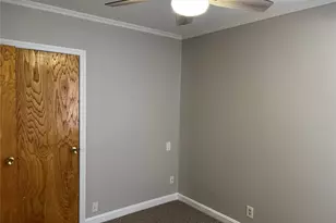 1041 Mosefan St, Franklin Square, NY 11010 - Photo 15