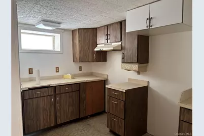 1041 Mosefan Street, Franklin Square, NY 11010 - Photo 35