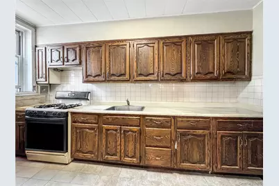 19-13 21st Road, Astoria, NY 11105 - Photo 11