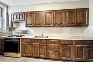 19-13 21st Rd, Astoria, NY 11105 - Photo 11