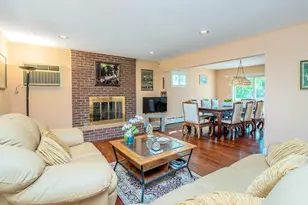 2 Stonytown Rd, Manhasset, NY 11030 - Photo 15