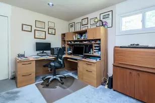 2 Stonytown Rd, Manhasset, NY 11030 - Photo 19