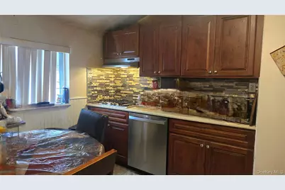 161 Wurz Street, Brentwood, NY 11717 - Photo 3