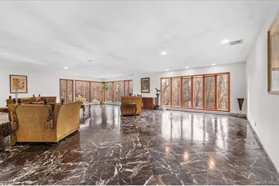 22 Lake Road, Great Neck, NY 11020 - Photo 9