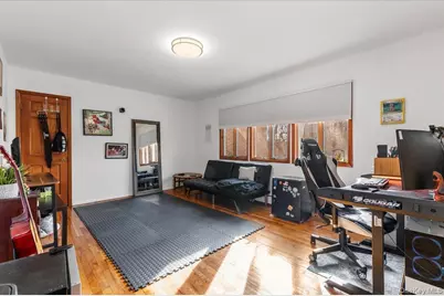 22 Lake Road, Great Neck, NY 11020 - Photo 23