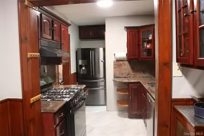 23015 88th Avenue, Queens Village, NY 11427 - Photo 9