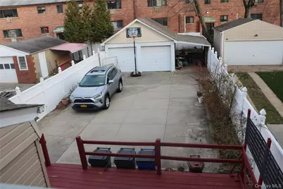 23015 88th Avenue, Queens Village, NY 11427 - Photo 25