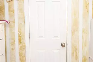 11411 207th St, Cambria Heights, NY 11411 - Photo 9