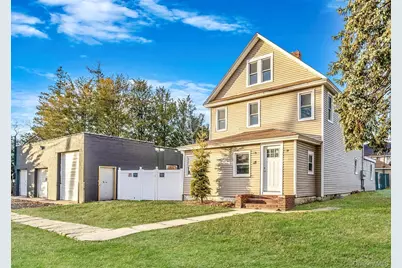45 Redington Street, Bay Shore, NY 11706 - Photo 1