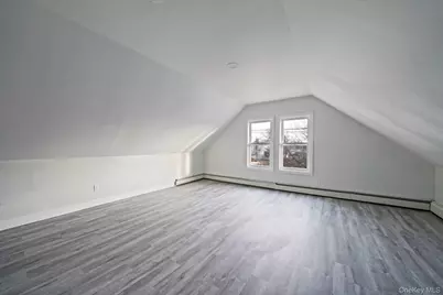 45 Redington Street, Bay Shore, NY 11706 - Photo 27