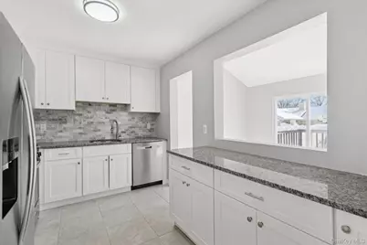 43 Cherry Street, Central Islip, NY 11722 - Photo 9