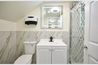 24120 83rd Avenue, Bellerose, NY 11426 - Photo 17