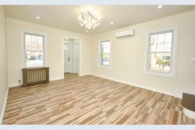 24120 83rd Avenue, Bellerose, NY 11426 - Photo 3