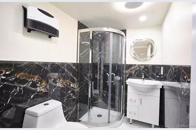 24120 83rd Avenue, Bellerose, NY 11426 - Photo 23