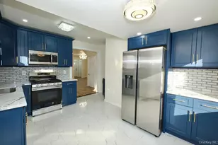 241-20 83rd Ave, Bellerose, NY 11426 - Photo 13