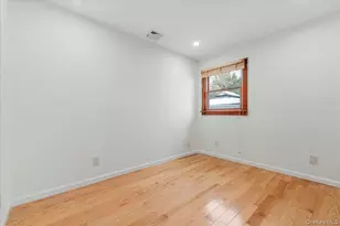 85 Briarcliff Rd, Westbury, NY 11590 - Photo 21