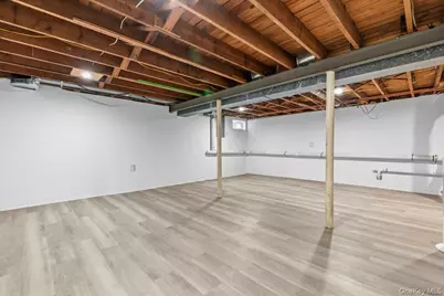 85 Briarcliff Road, Westbury, NY 11590 - Photo 29