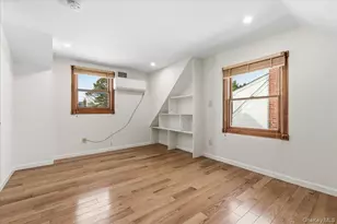 85 Briarcliff Rd, Westbury, NY 11590 - Photo 27