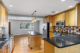 2181 Hortense Ave, Seaford, NY 11783 - Photo 7