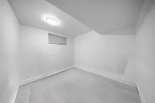 17-34 149th St, Whitestone, NY 11357 - Photo 23